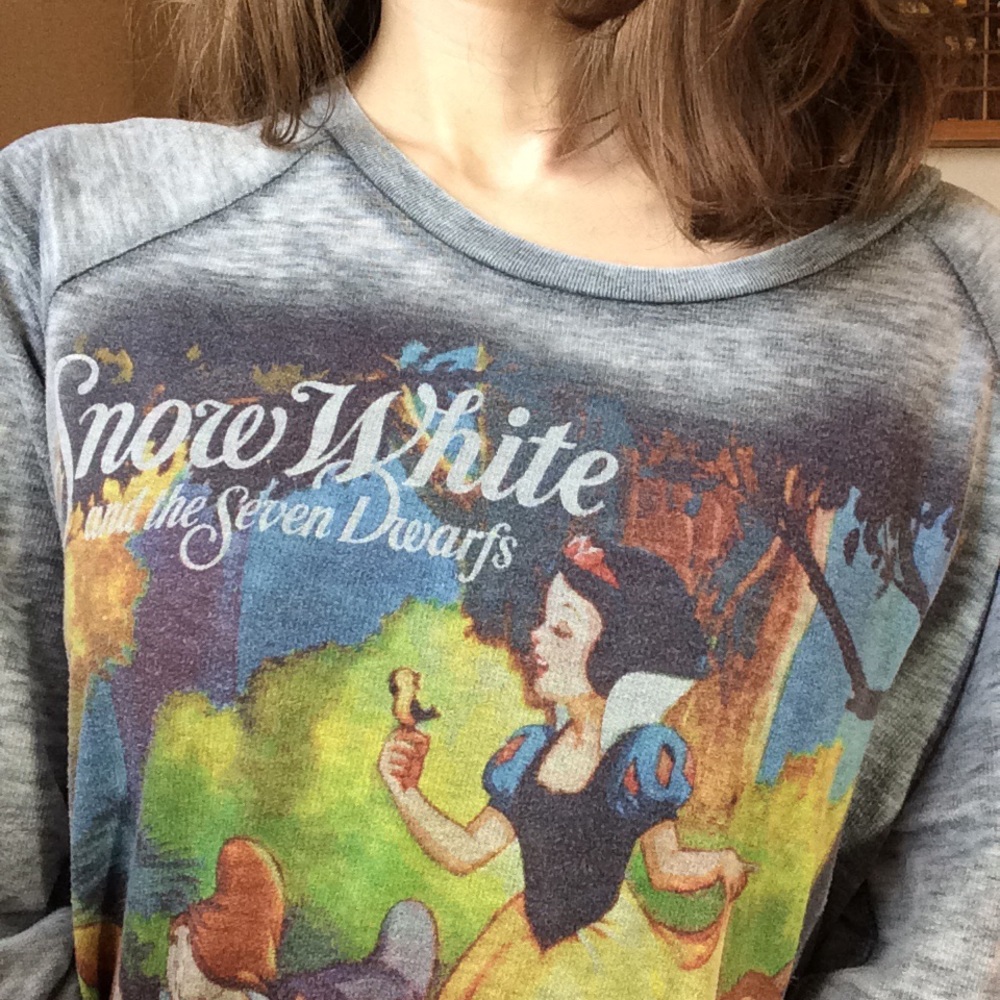 Snow White Sweatshirt Long Sleeve Disney - Picture 7 of 7